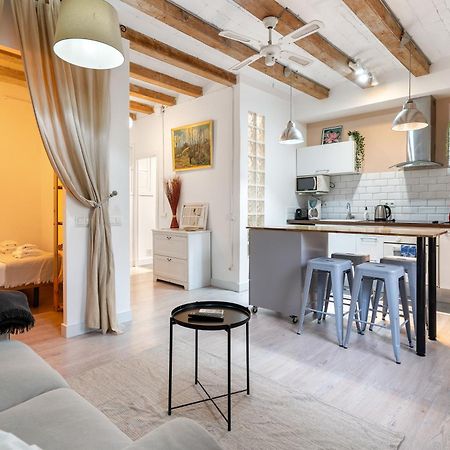 Ferienwohnung Fridays Flats Retro Chic In Poble Sec Barcelona Exterior foto