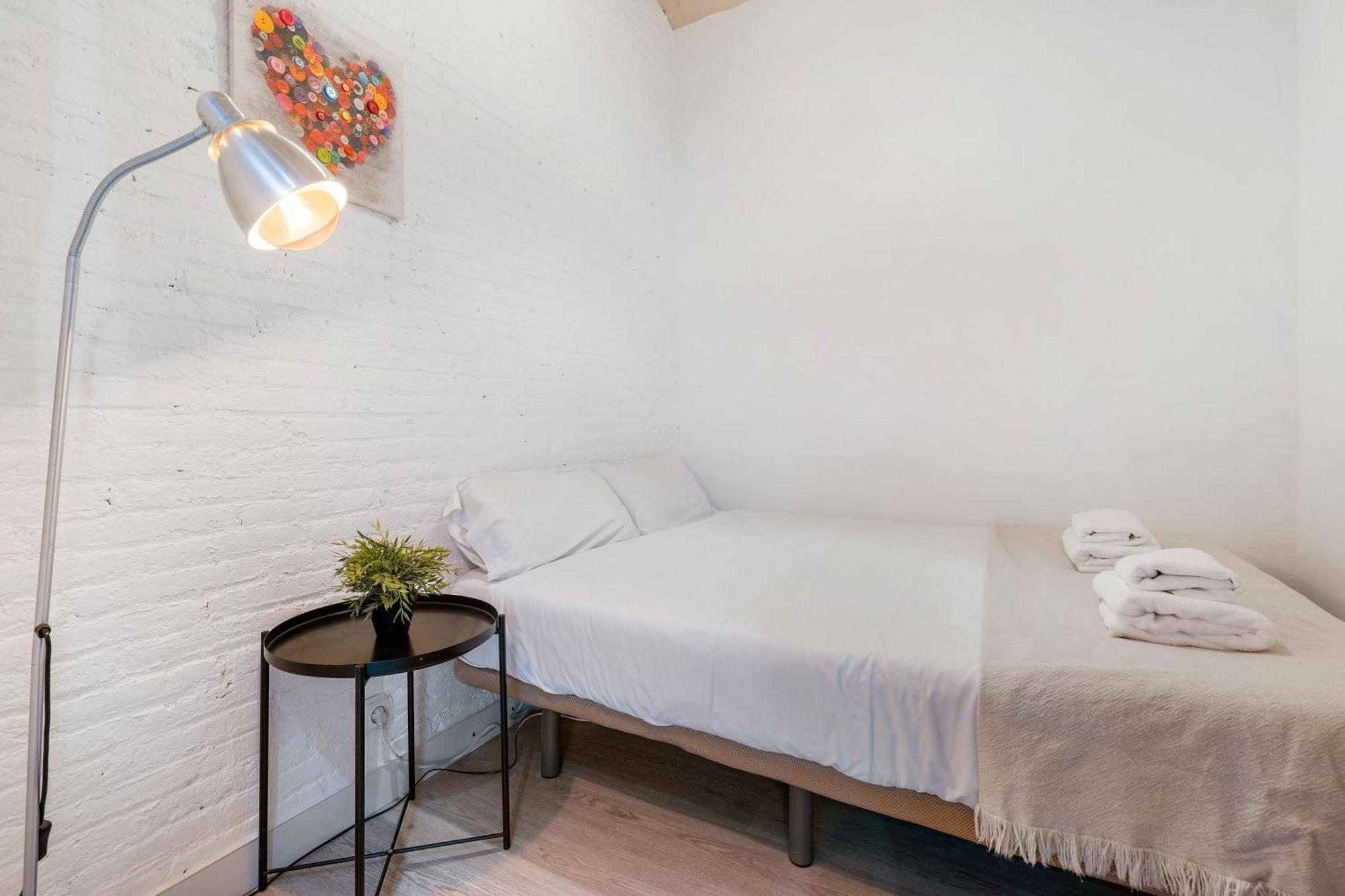 Ferienwohnung Fridays Flats Retro Chic In Poble Sec Barcelona Exterior foto